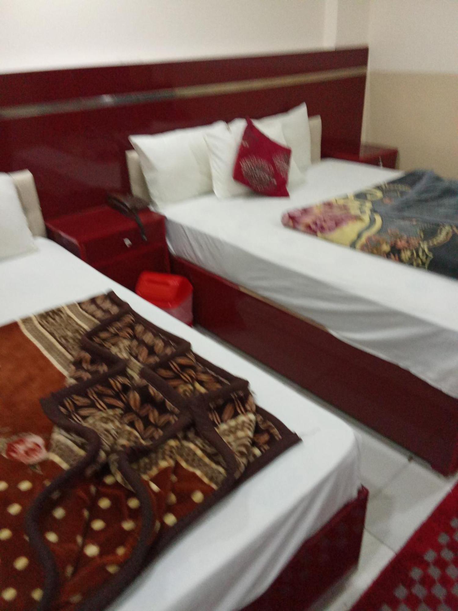 Hotel Khursheed Palace 拉瓦尔品第 外观 照片