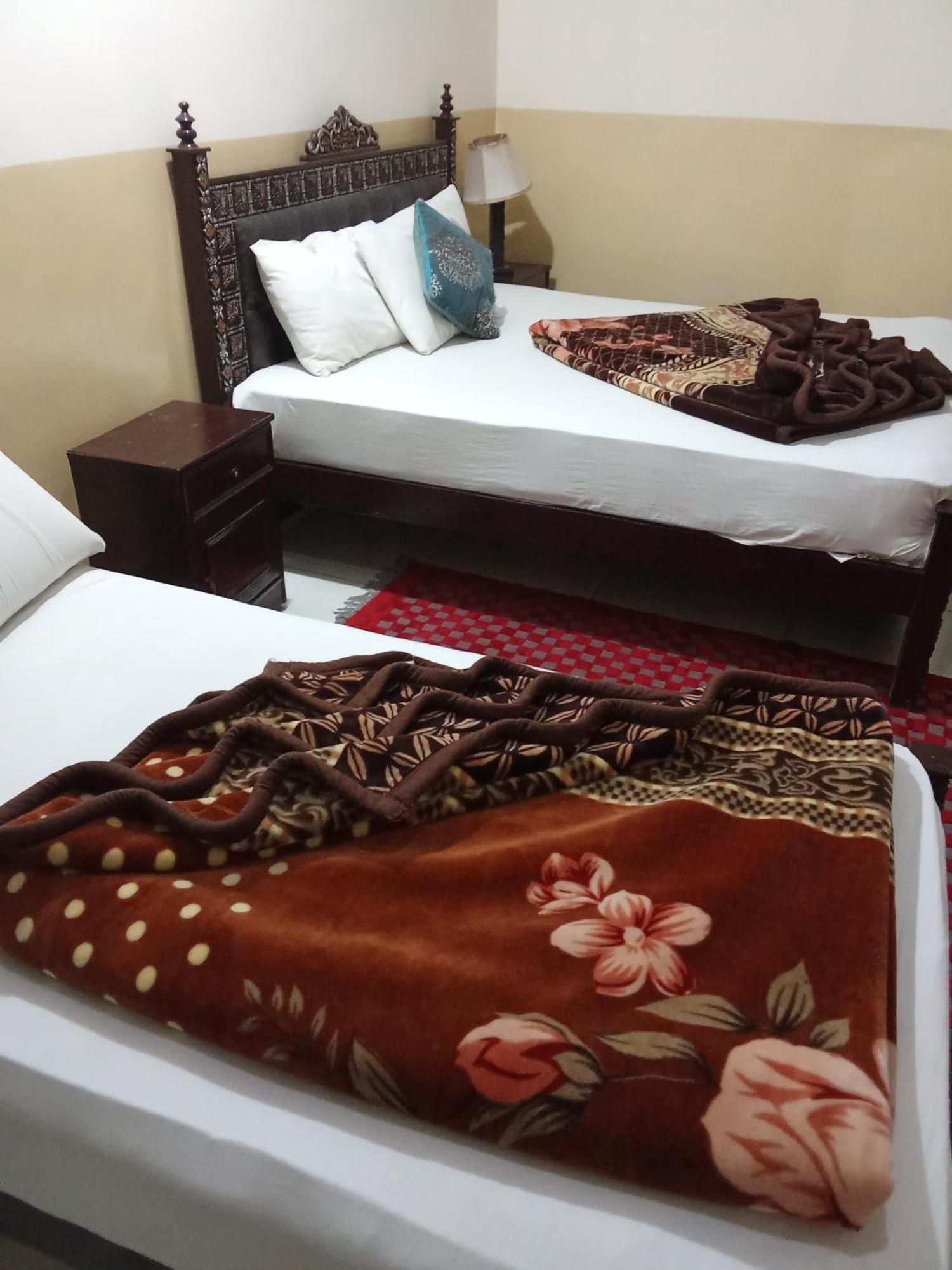 Hotel Khursheed Palace 拉瓦尔品第 外观 照片